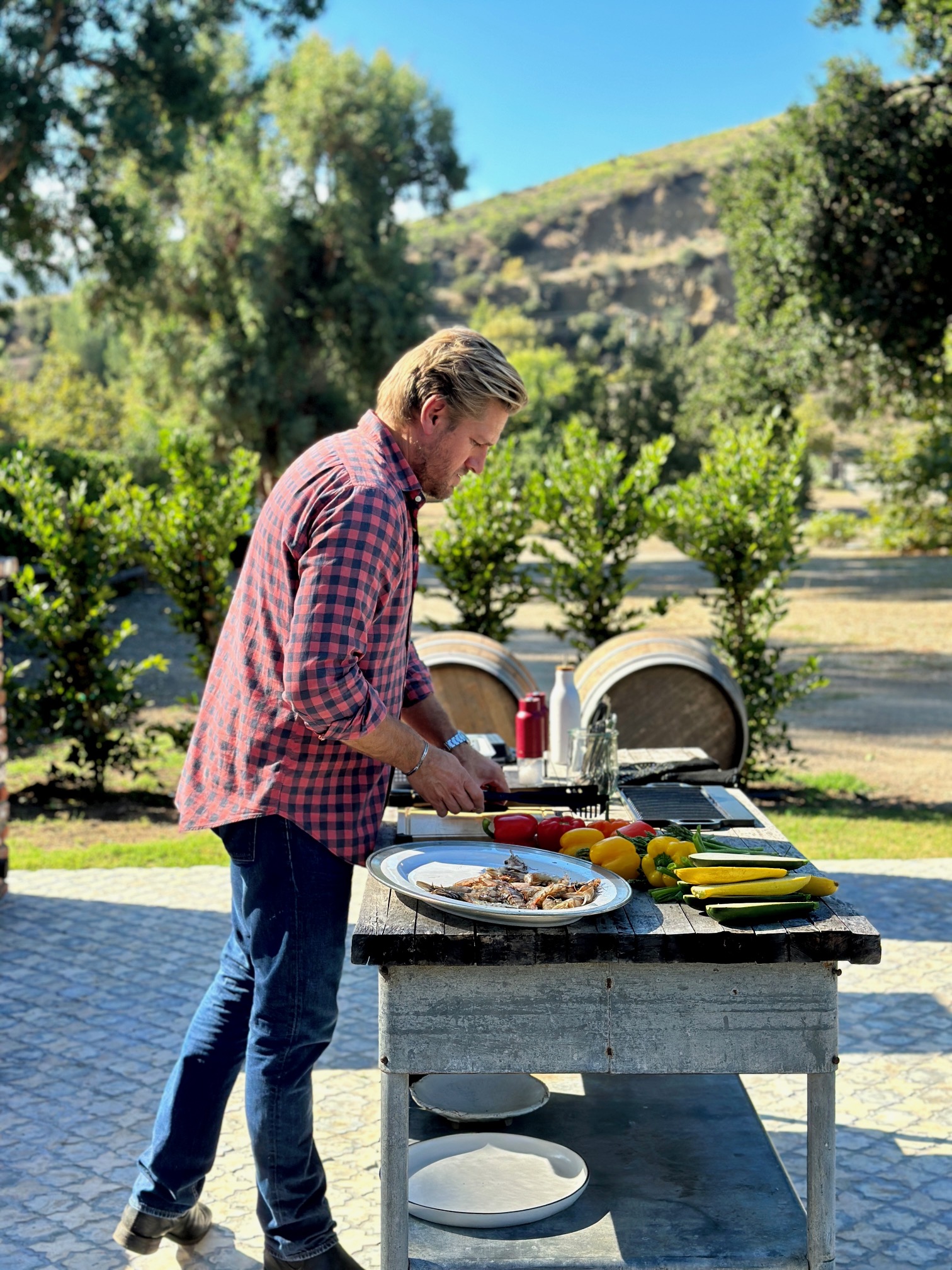 Chef Curtis Stone Behind The Scenes of Upcoming New HSN+ Show (2)
